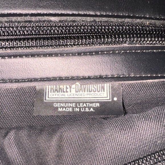 Harley Davidson ladies purse with silver studs and clear stones.  VGUC - Picture 8 of 9